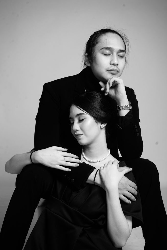 Monochrome 7